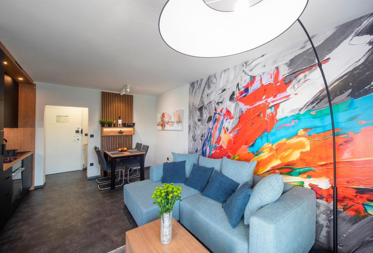 Jazine Lux D&d Apartment