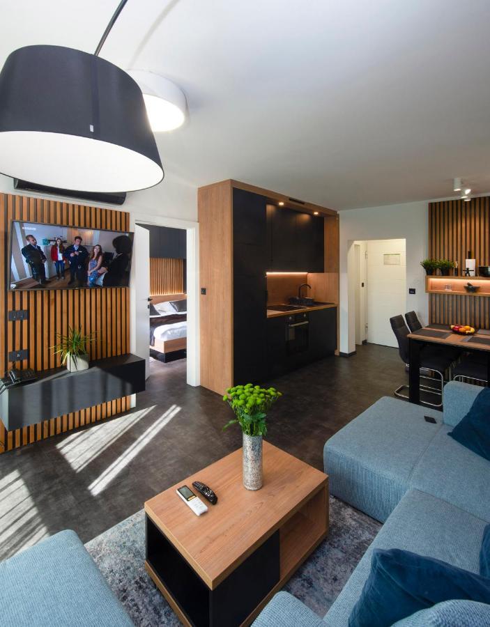Jazine Lux D&d Apartment